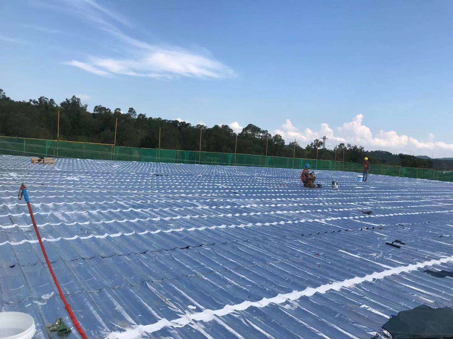 崇左市永鑫加油站彩钢罩棚防水项目